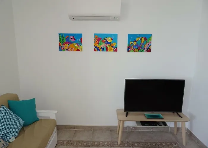 Petit Poisson カバナス・デ・タビラ